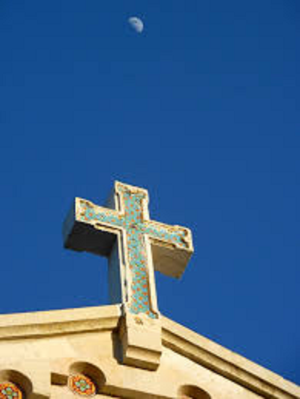 J1 la croix portant les reliques de la ste croix eglise de qyriat yearim